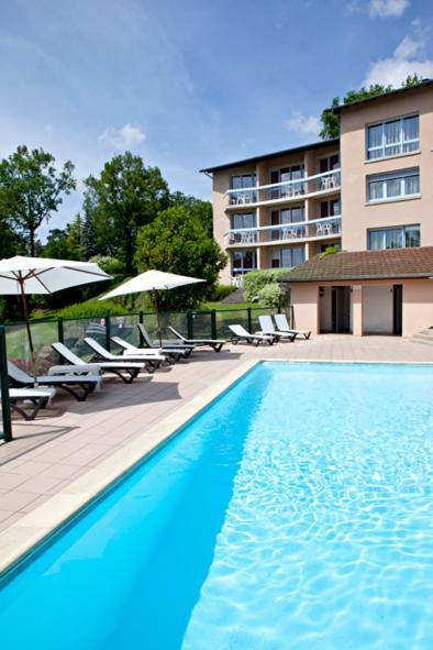 Hotel Du Lac Lacapelle-Viescamp Esterno foto