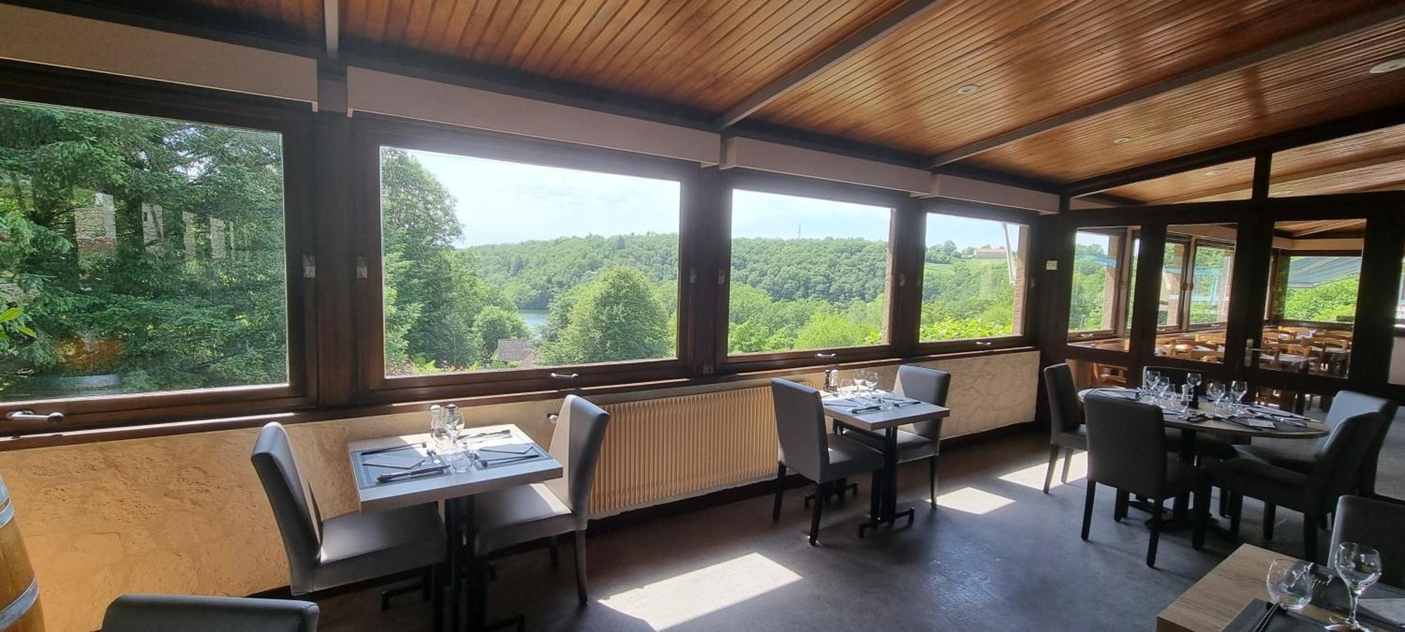 Hotel Du Lac Lacapelle-Viescamp Esterno foto