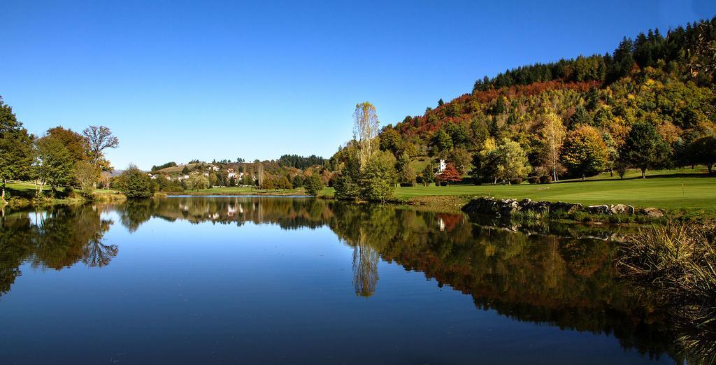 Hotel Du Lac Lacapelle-Viescamp Esterno foto